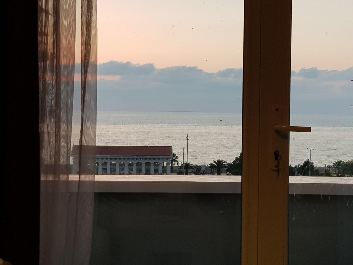 Apt Khimshiashvili 11 Batumi Exterior foto